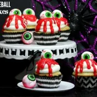 Zombie Eyeball Cupcakes