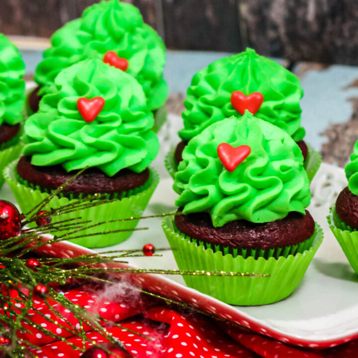 The Grinch Cupcakes