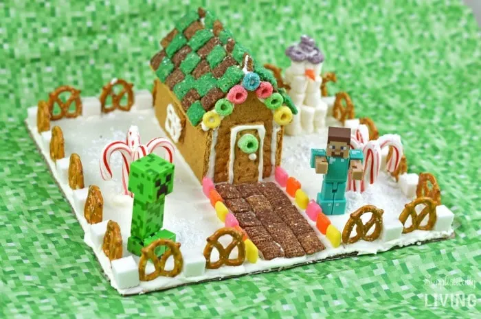 minecraft gingerbread house featured