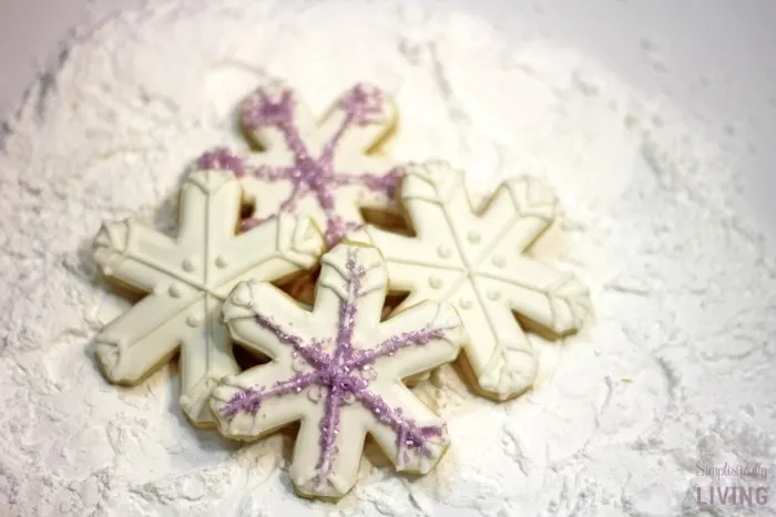 snowflake sugar cookies featured