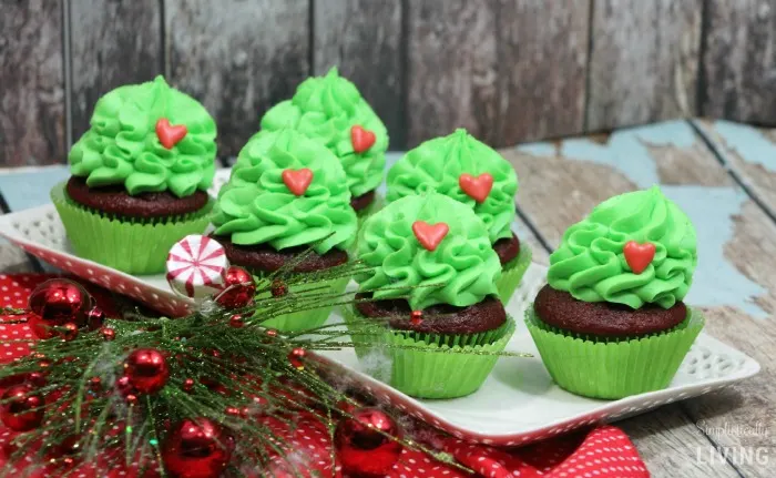 the grinch cupcakes2
