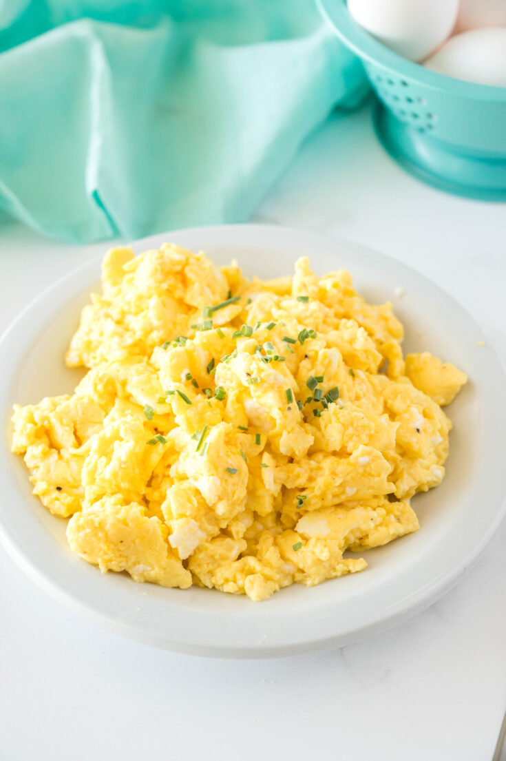 How to Make The Best Fluffy Scrambled Eggs Recipe