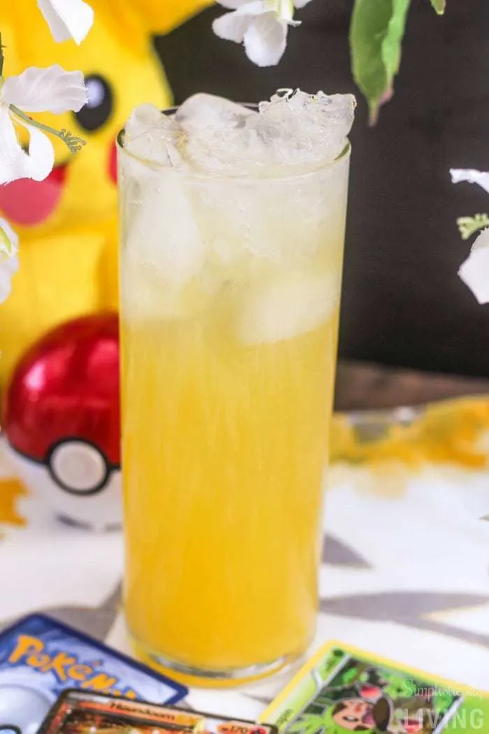 Pineapple Pikachu Daiquiri #pikachu #pokemon #pokemonparty #pokemonrecipes #cocktail