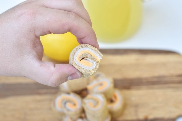 Turkey & Cheese Pinwheel Bites #turkey #cheese #pinwheelbites #pinwheels #recipes