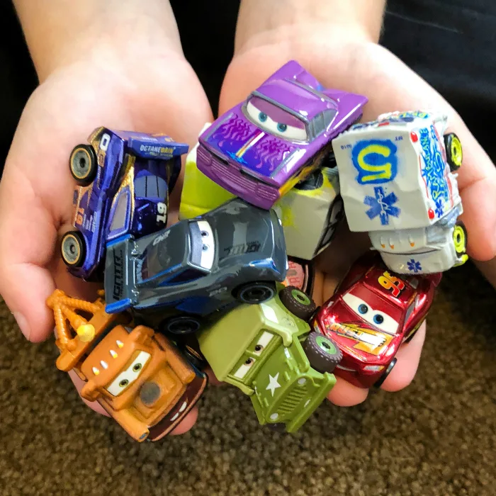 cars 3 mini die-cast cars