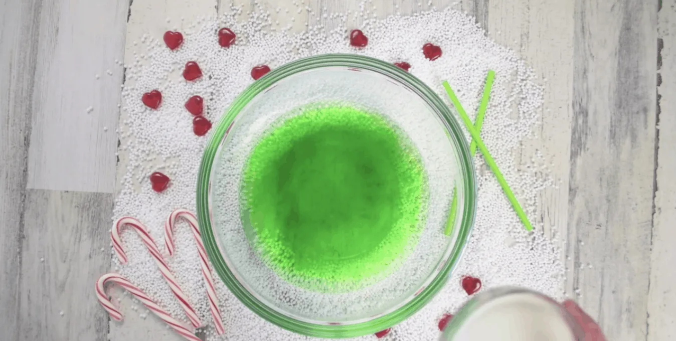 bowl of green grinch punch