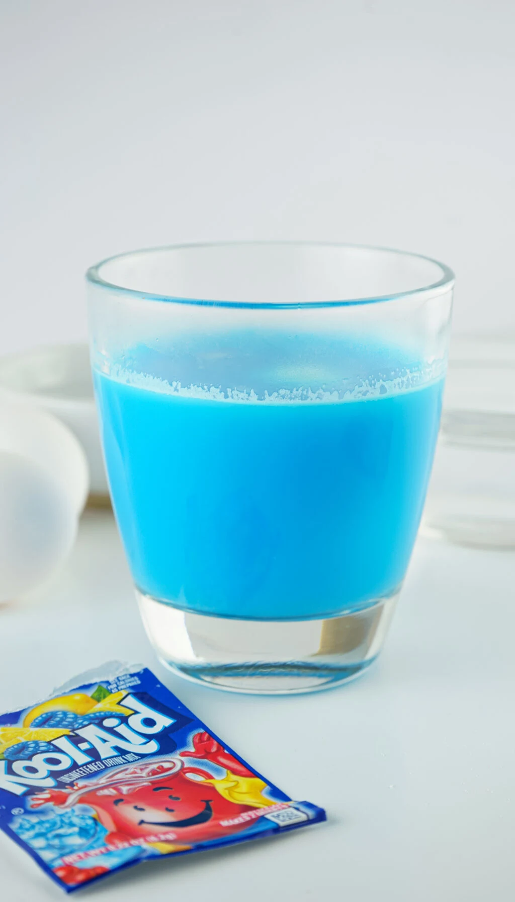 blue kool-aid cup for egg dyeing